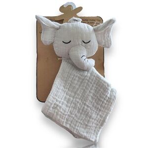 New 100% elephant pacifier holder